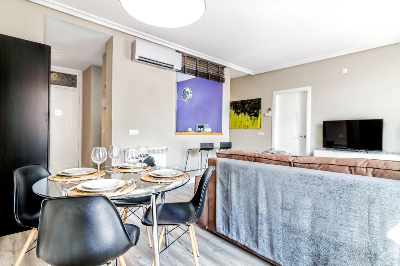 Habitat Apartments Latina Madrid Buitenkant foto